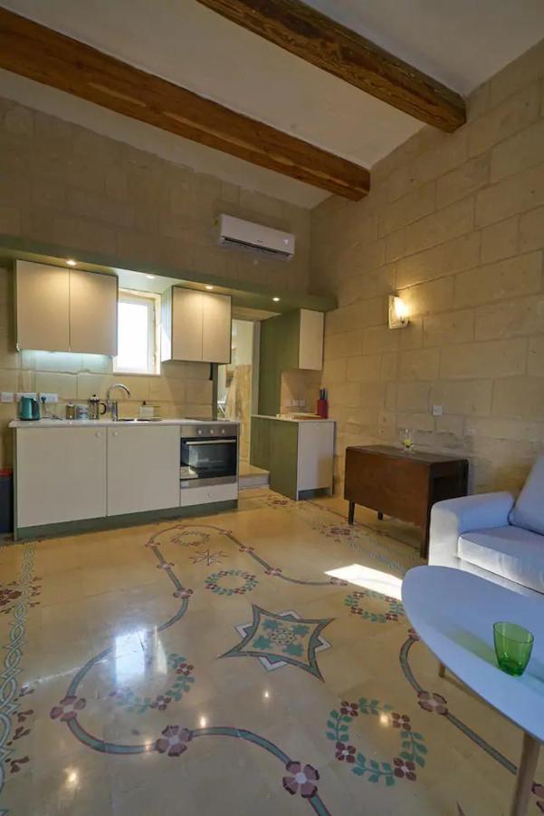 Magic In The Heart Of Old Gozo Apartment Victoria Exterior photo